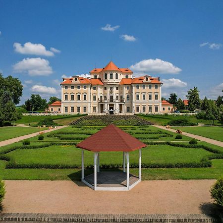 Chateau Liblice Бушице Экстерьер фото