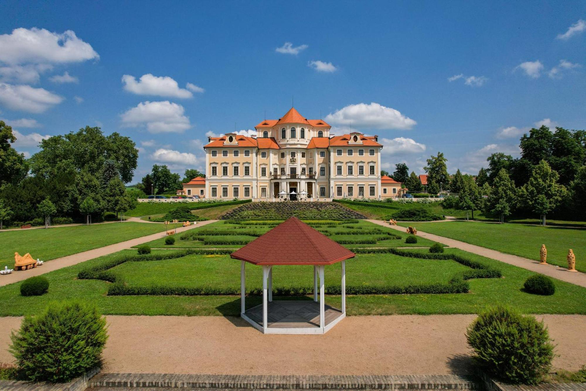 Chateau Liblice Бушице Экстерьер фото