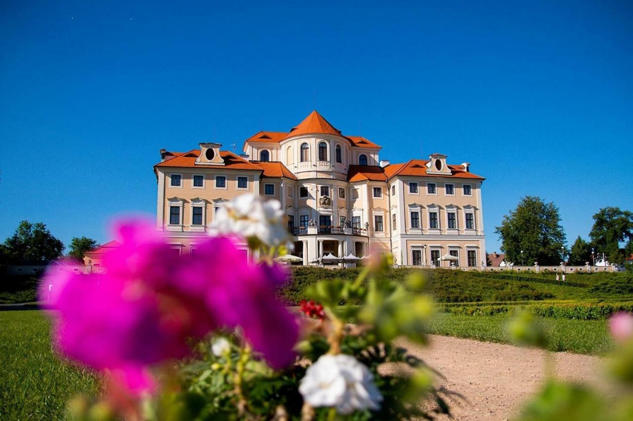 Chateau Liblice Бушице Экстерьер фото